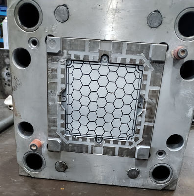 calidad  General Purpose Injection Molding System with LKM Mold Base Grinding Machining fábrica