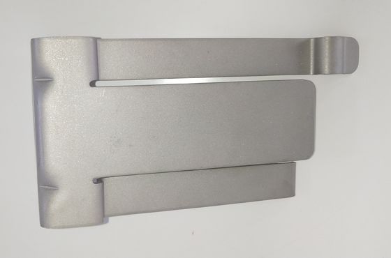 Fundición a presión de la aleación de aluminio de las piezas de la telecomunicación de la precisión ADC12 que pule con chorro de arena electroforesis