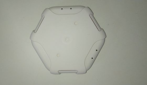Laser que talla piezas plásticas decorativas del moldeo a presión del ABS