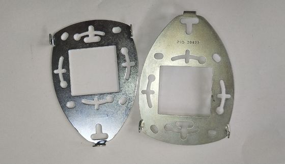 El metal de las piezas del hardware de la precisión del ODM del OEM que sella piezas cubre con cinc platear