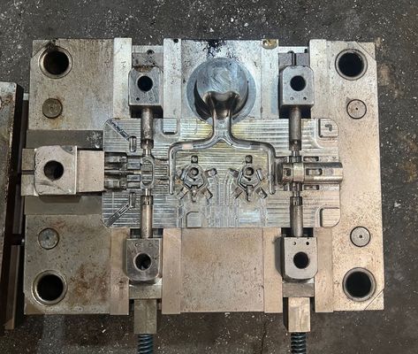 El molde de la fundición a presión del aluminio de ADC12 A356.2 A380 muere los accesorios del molde