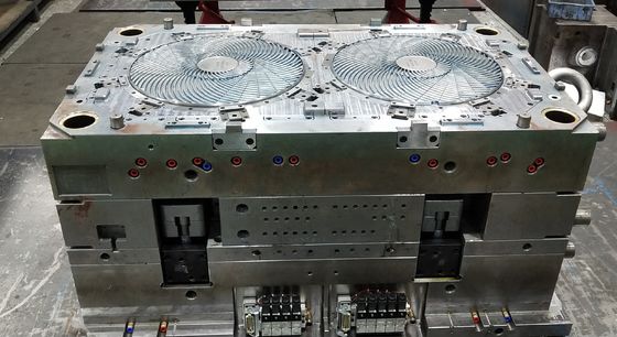 El moldeo por inyección plástico del aparato electrodoméstico grabó al agua fuerte la inyección plástica del molde de encargo