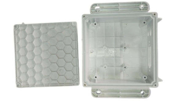 Las piezas moldeadas plásticas de encargo de LUPOX GP2156F HQPL000203 engrasan la inyección