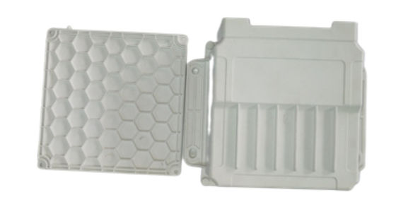 Las piezas moldeadas plásticas de encargo de LUPOX GP2156F HQPL000203 engrasan la inyección