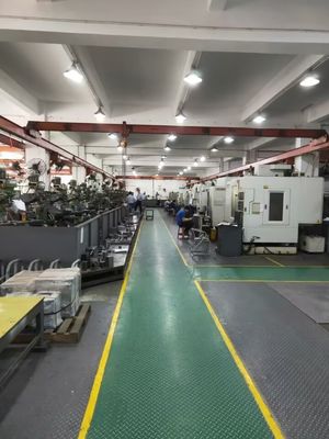 Soluciones plásticas del moldeo a presión del alambre de la plata del OEM