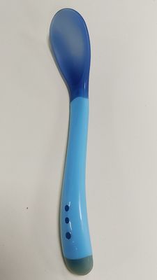 Excelente resistencia a la abrasión Cuchara de silicona para herramientas y aparatos de cocina