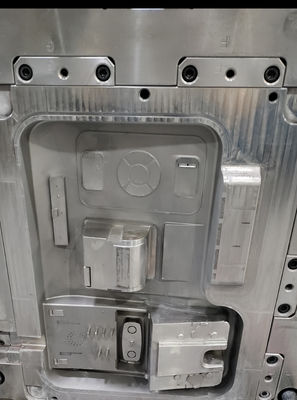 Fabricación de plásticos hecha fácil con solución de moldeo por inyección de acabado de superficie lisa